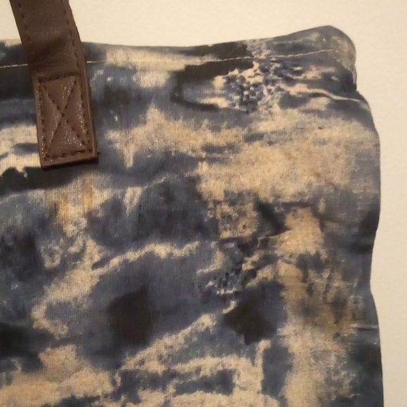 Hobo Multi Color Splatter Blue & White Paint Design Bag & Wallet - Picture 9 of 13